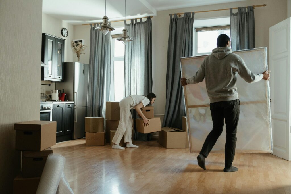 Professional Techniques for Moving Fragile Antiques and Artworks